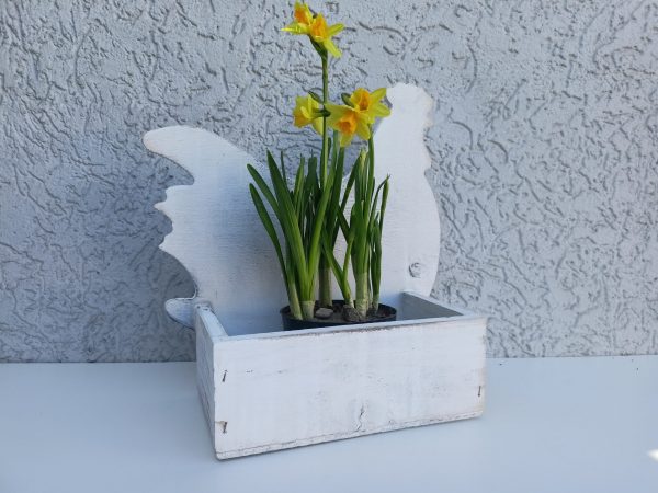 Drewniana osłonka, doniczka na kwiaty - z kurą
