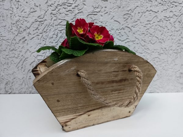 Drewniana osłonka, doniczka na kwiaty torebka