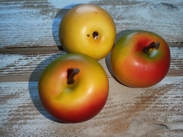 Sztuczne jabłuszka 4,5 cm