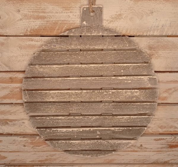 Drewniana bombka -dekoracja bożonarodzeniowa